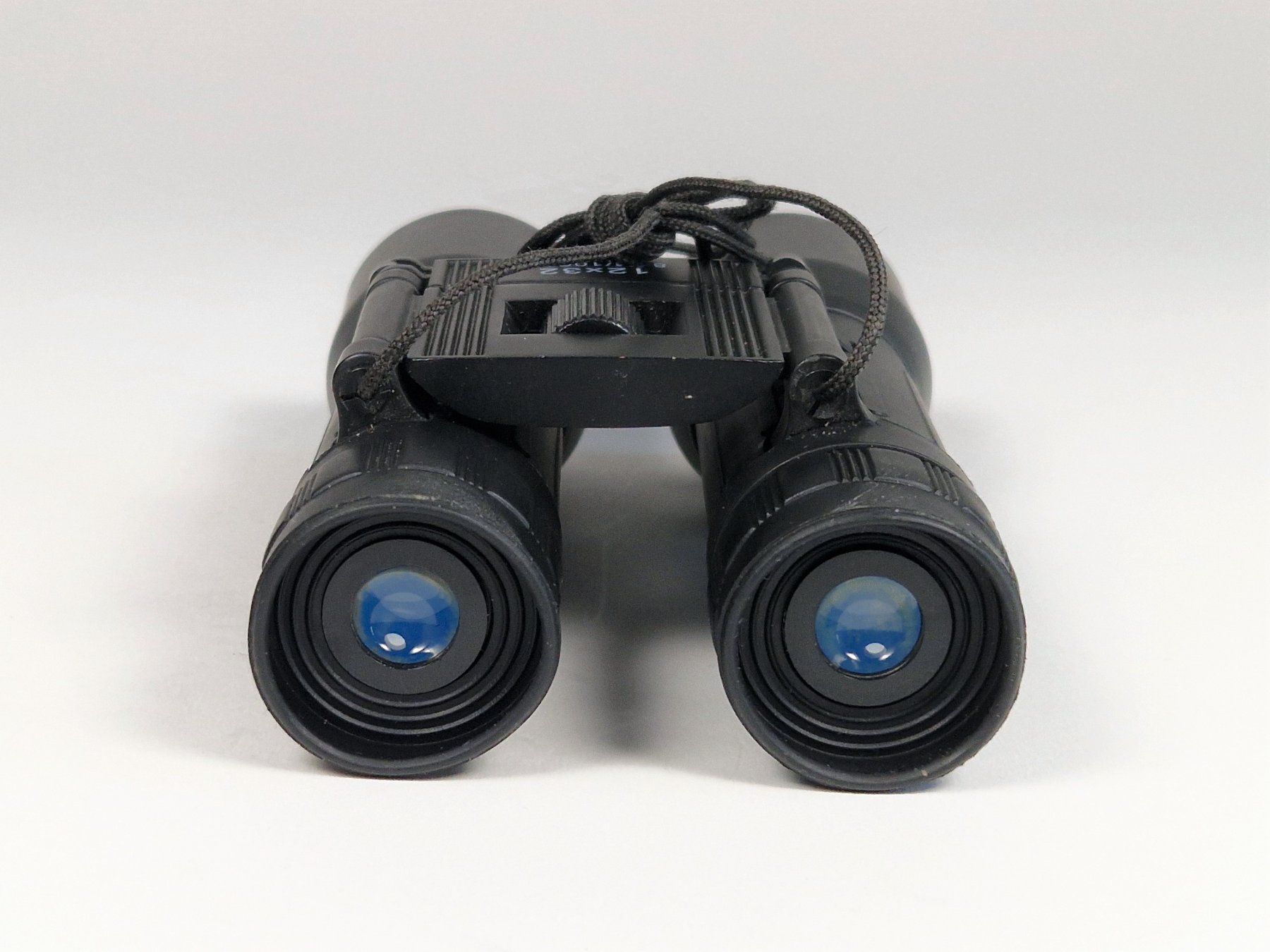 Feldstecher: Fernglas 12x32 – Gebraucht aus Zollikofen von