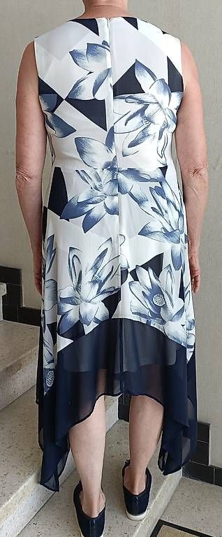 Vestiti: Damen Kleid Grösse 42 – Usato da Emmenbrücke venduto da Aurach 2