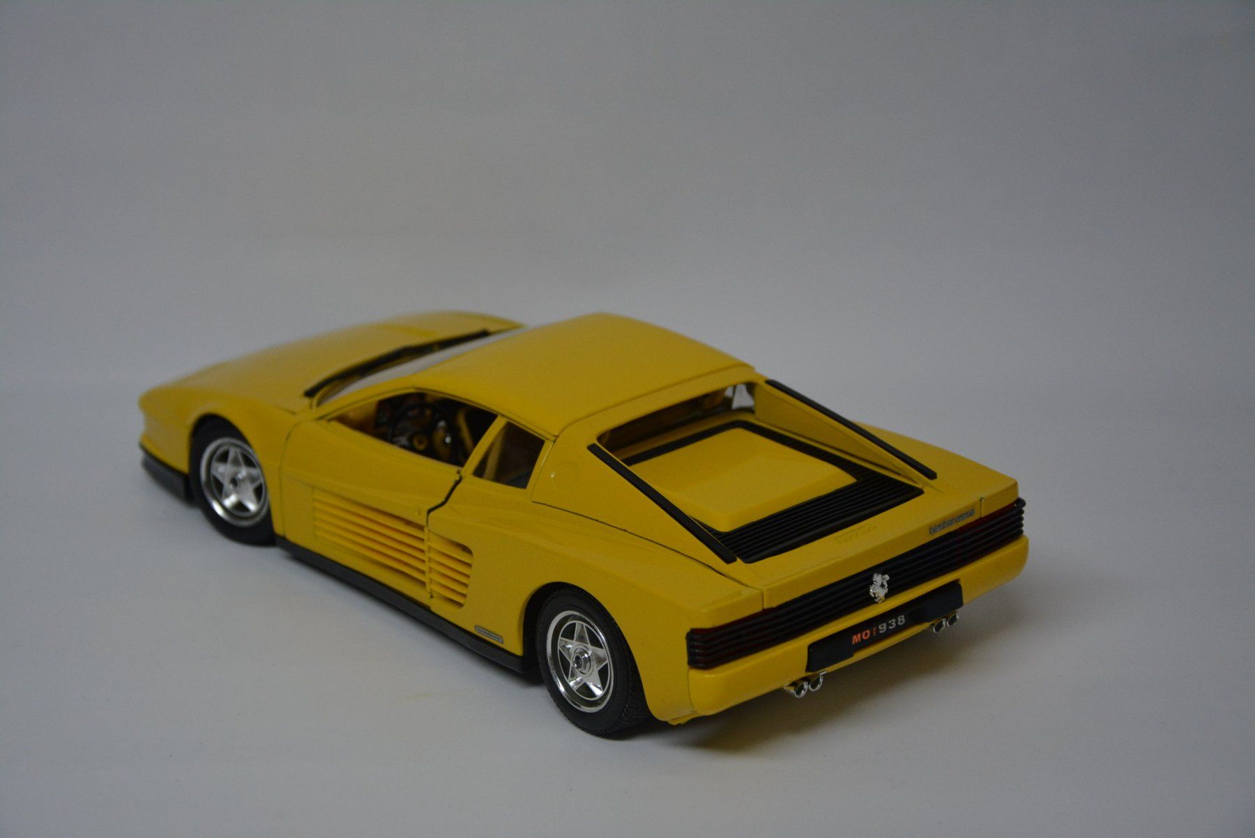 Ferrari Modellautos: Ferrari Testarossa 1984 , Bburago , 1:18 – Gebraucht aus Goldach von Feivel9 4