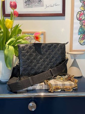 Louis Vuitton Coussin MM Noir 