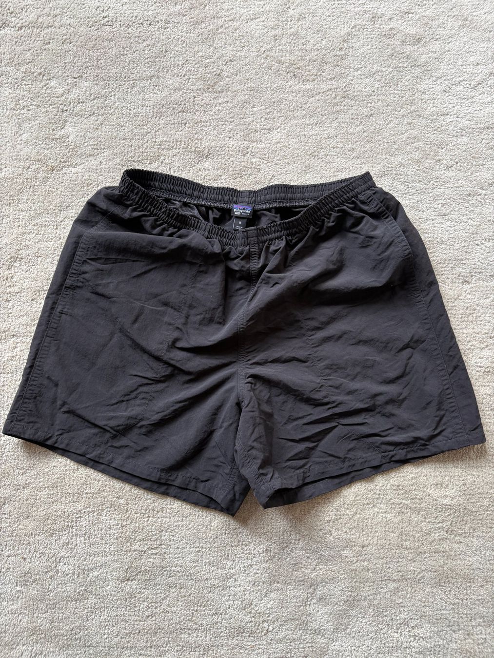 Patagonia Hosen: Patagonia Baggies Black M – Gebraucht aus Zürich von kyso