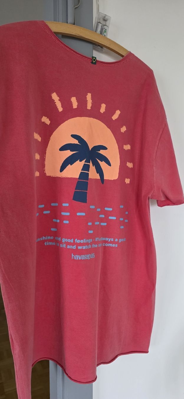 T-shirt: Tshirt Havaianas Taille L Rouge – Usato da Yverdon-les-Bains venduto da van_dq65 3
