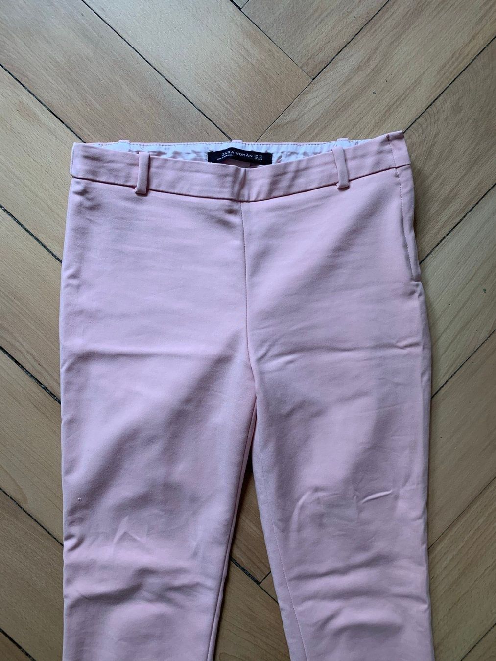 Zara Pantaloni: ZARA - Hose puderfarben elegant XS – Usato da Zürich venduto da Diazaio 1