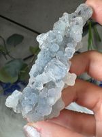 Grüner Chalcedon-Stalaktit mit Apophyllit