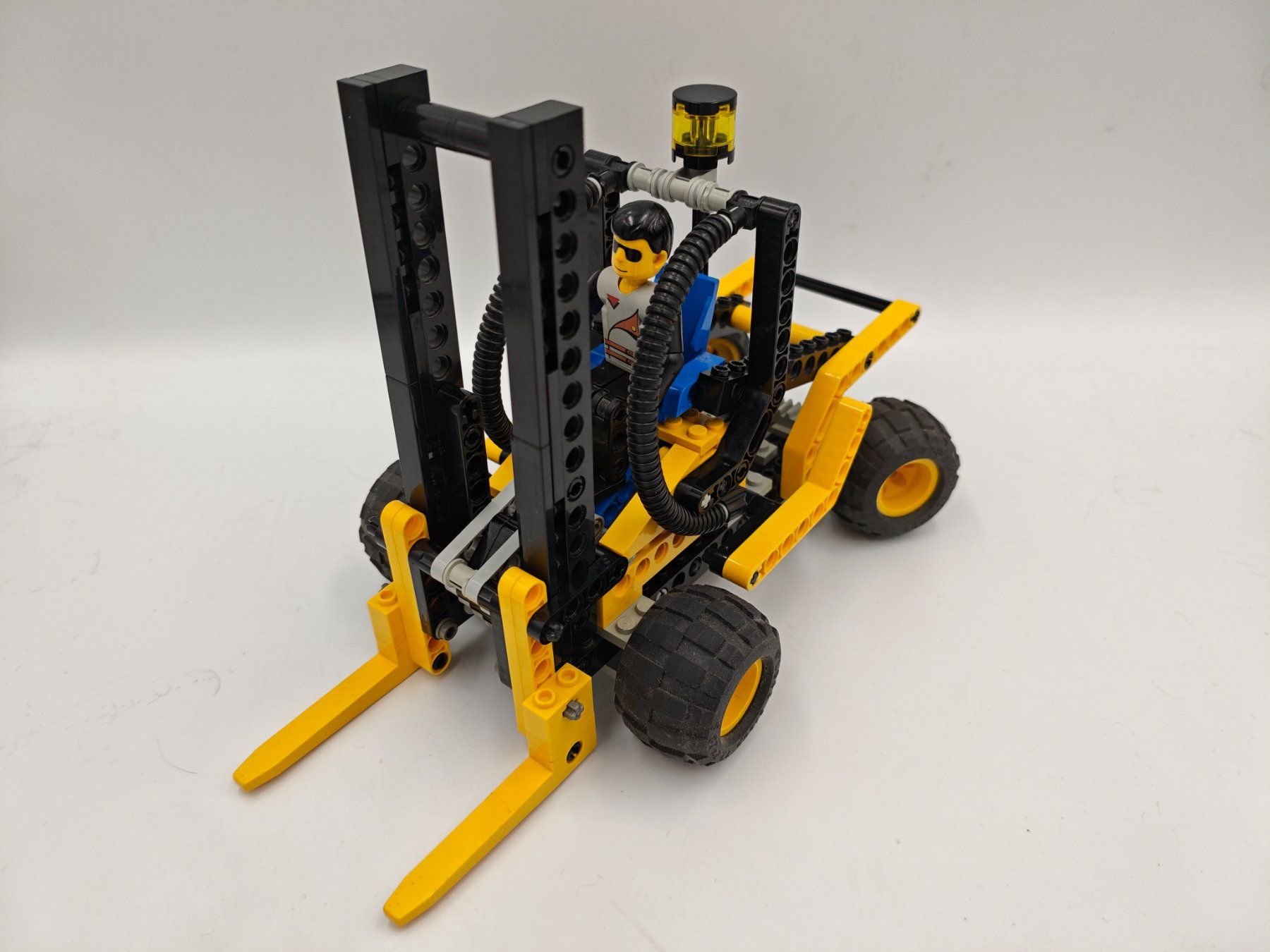 Lego Jouets: 8248 Forklift – D'occasion à Bremgarten AG par redstar69