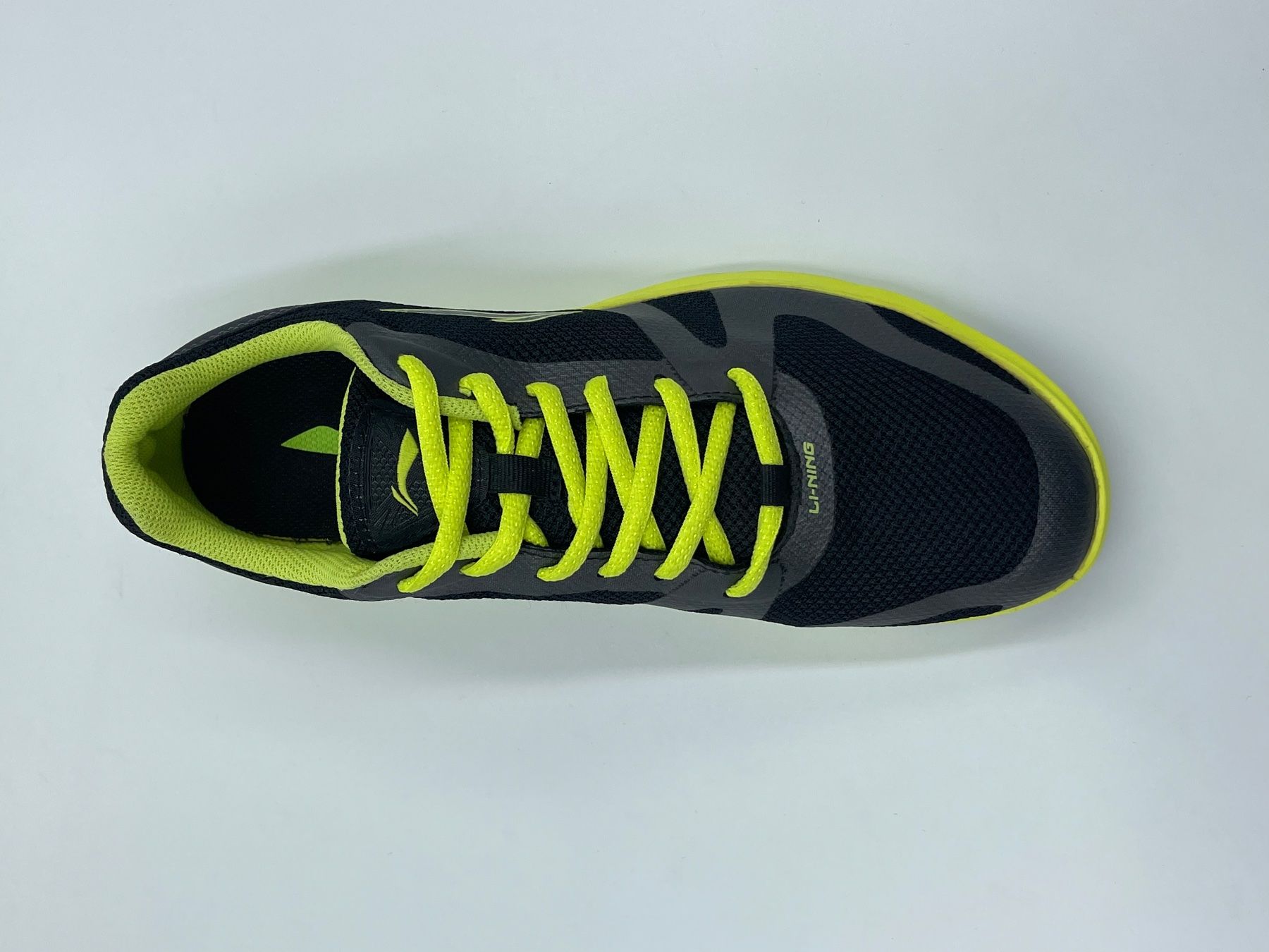 Scarpe da uomo: Li-Ning Running A335 Gr. 41 2/3 – Nuovo e nell'imballaggio originale da Spreitenbach venduto da Opfikoner1 9