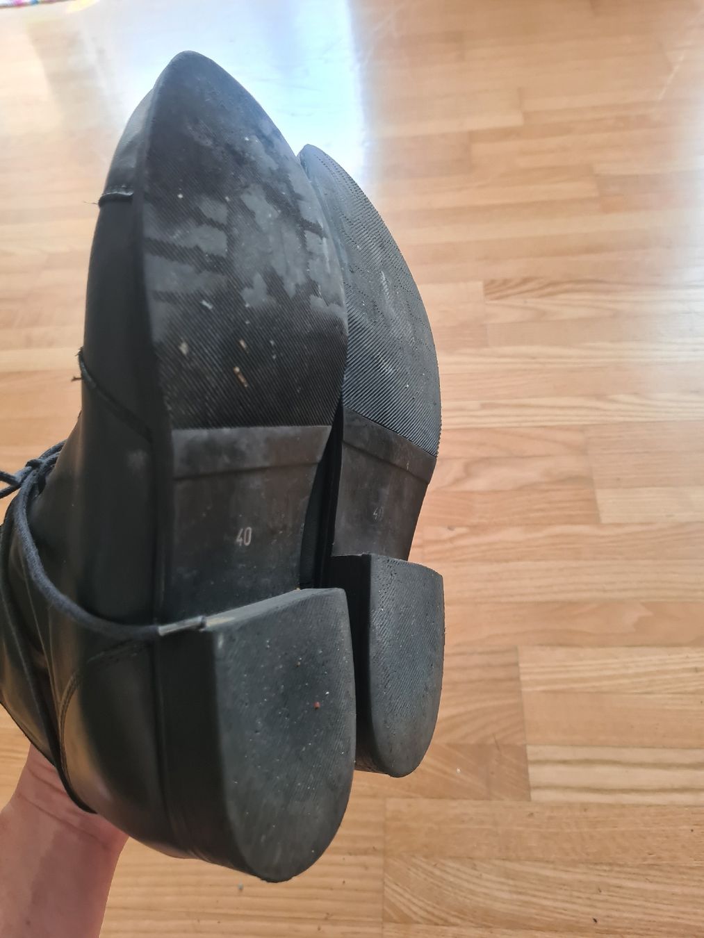 Chaussures femmes: Stiefeletten, Leder, schwarz, gr. 40 – D'occasion à Steinhausen par MilaB 7