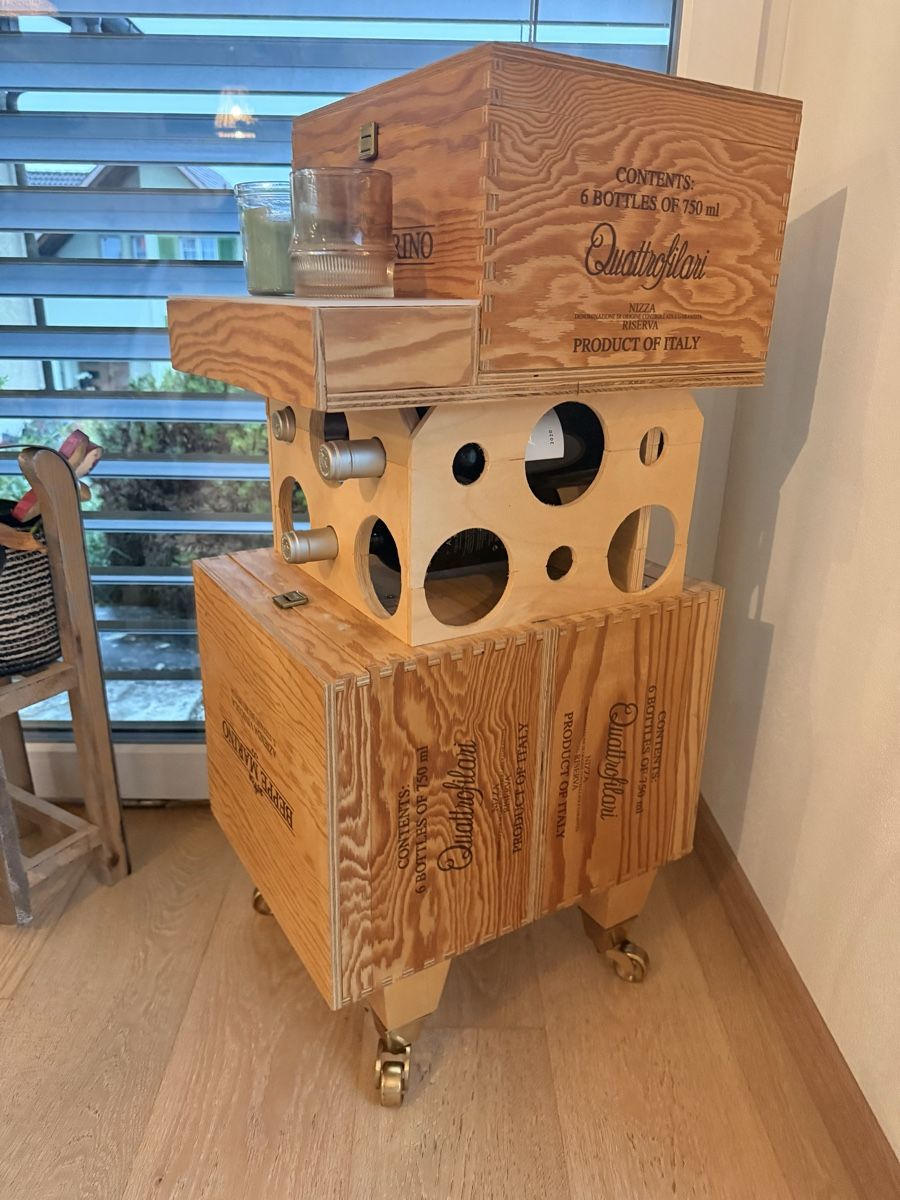 Regale: Weinregal - Bar auf Rädern – Gebraucht aus Zuzwil SG von MaVeMa 5