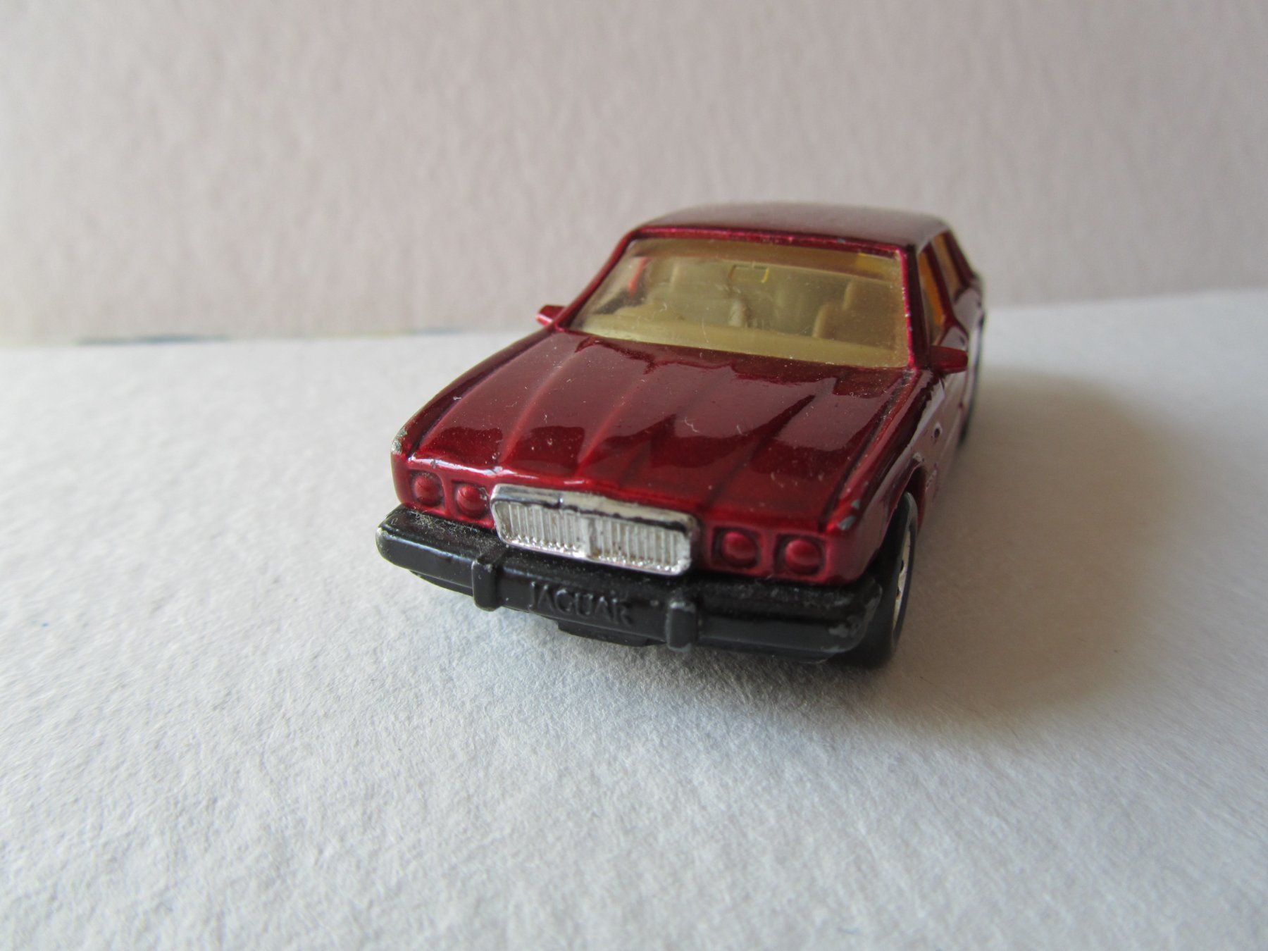 Matchbox Modellautos: Jaguar XJ6, Matchbox Macau – Gebraucht aus Weiningen ZH von dietsch57 1