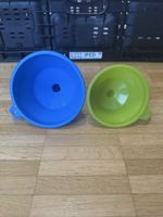 2 Imbuti colorati, plastica resistente, come nuovi!