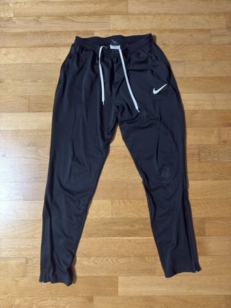 Nike Hose Sport schwarz Grösse M