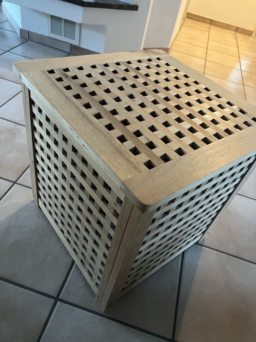 Ikea Sgabelli: Holz Aufbewahrung/Hocker/Tisch – Usato da Egg b. Zürich venduto da ZeroWaste