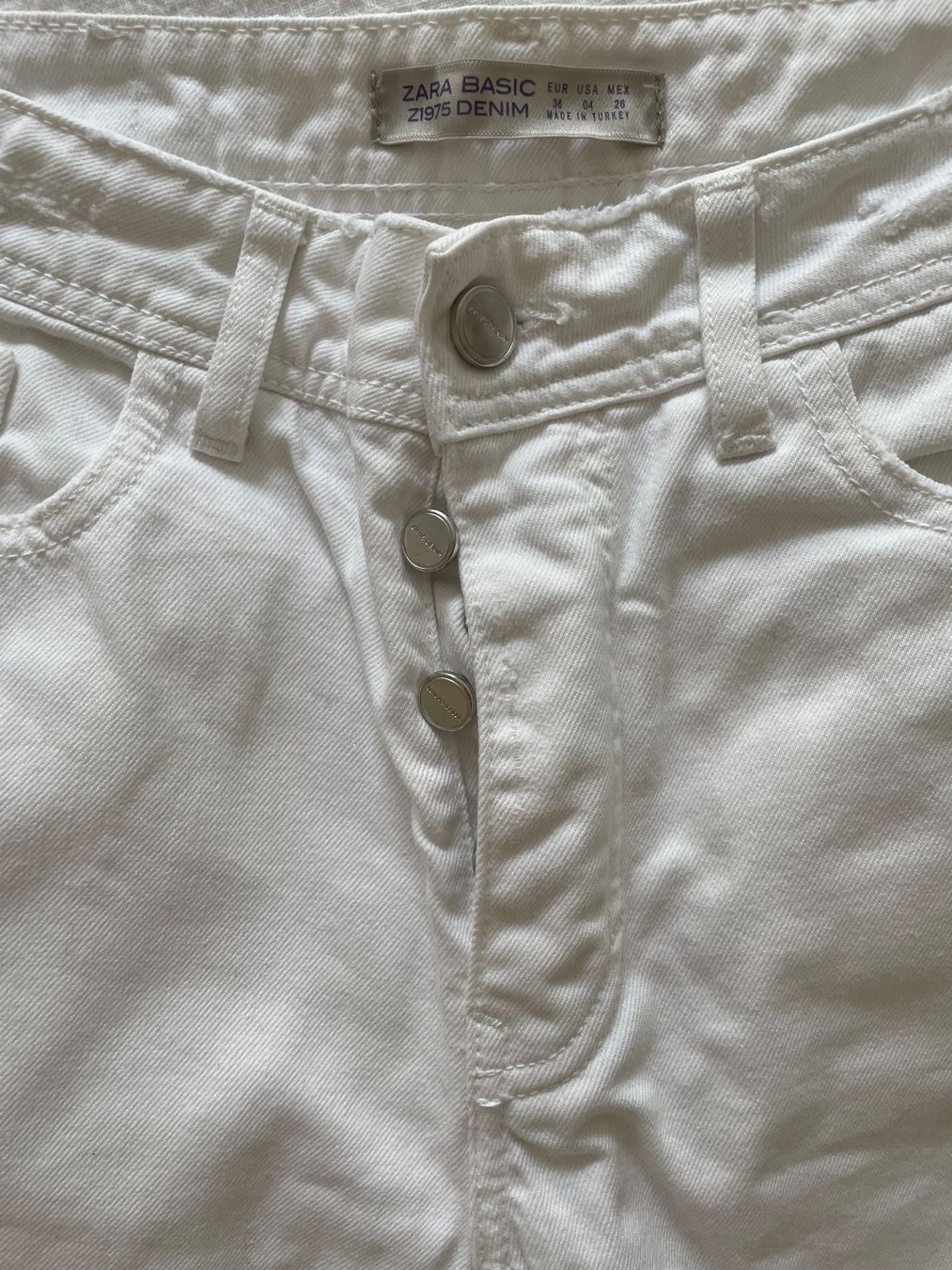 Zara Jeans: White Zara Jeans 36 100% cotton – Usato da Zürich venduto da jas_5mwh 2