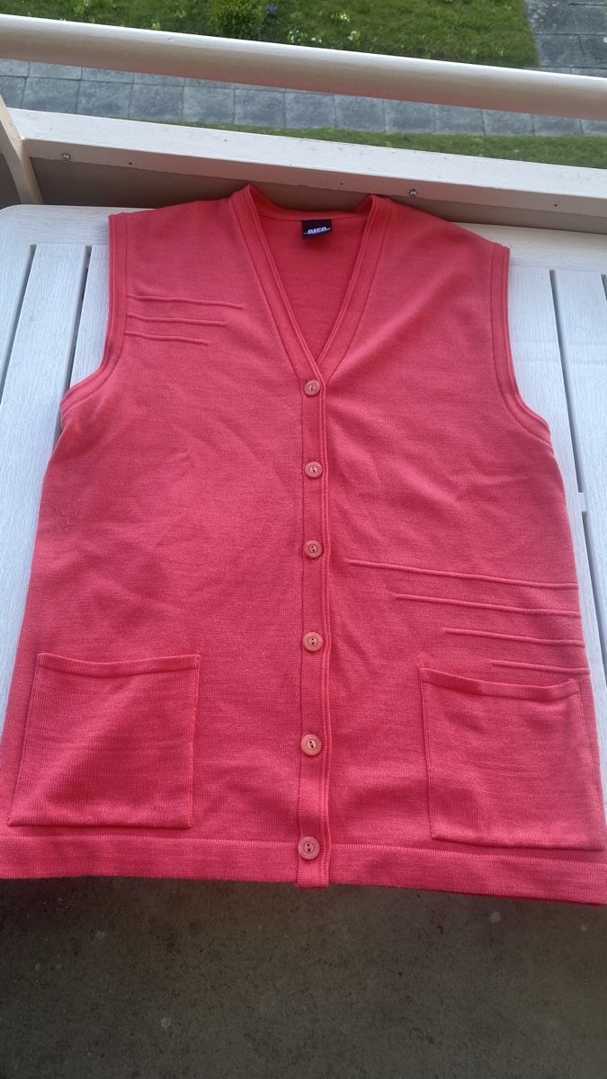 Gilet & Giacche senza maniche: Damen Weste Gr. 44 – Usato da luzern venduto da bar_5gtr 2