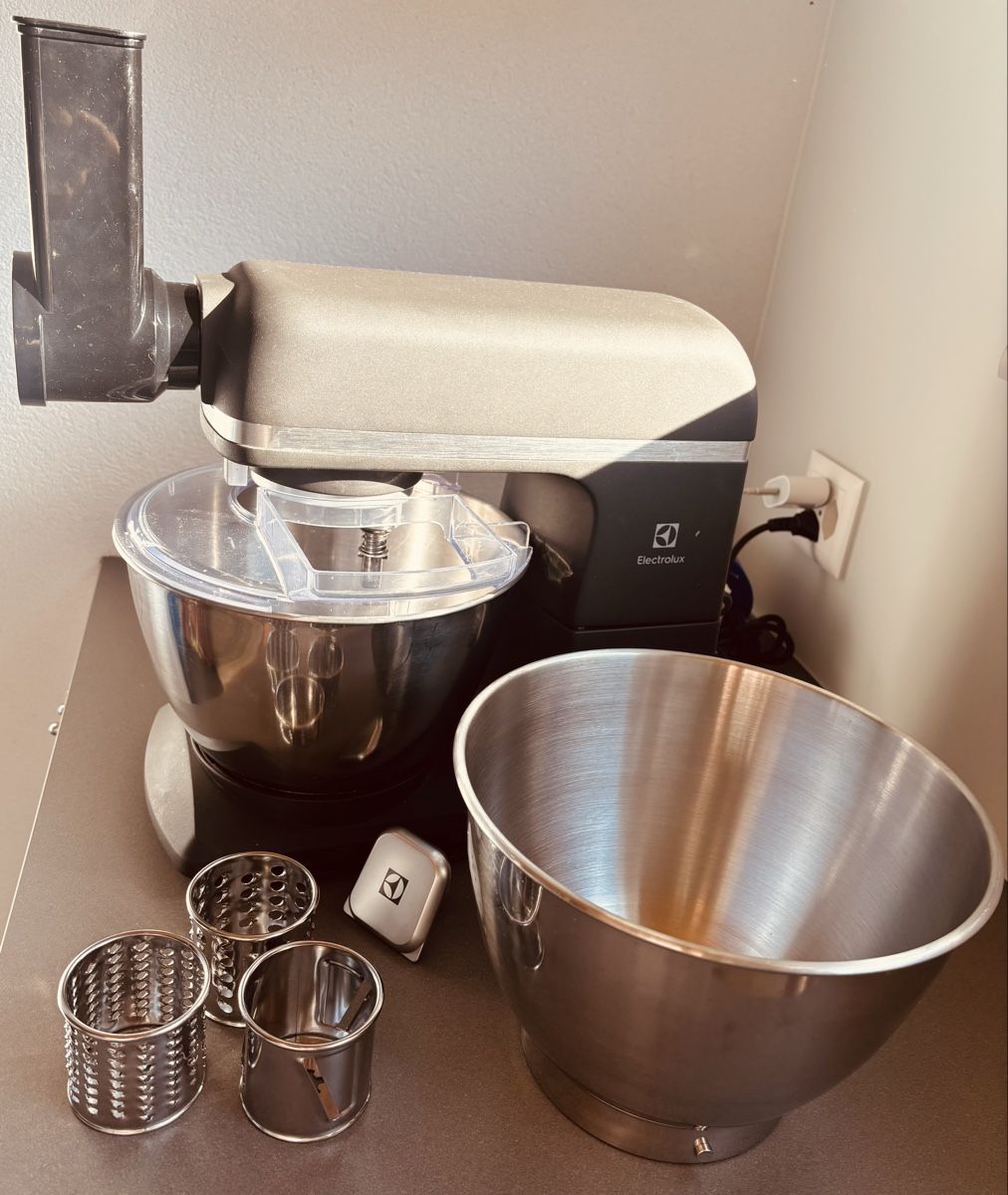 Electrolux Elettrodomestici da cucina: Küchenmaschine Electrolux mit Zusatz – Usato da Jonschwil venduto da Rubicube 1