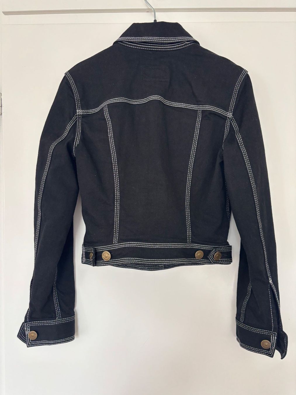 Burberry Jacken: BURBERRY  Jeansjacke schwarz elastisch 34 – Gebraucht aus Herrliberg von mayfi 6