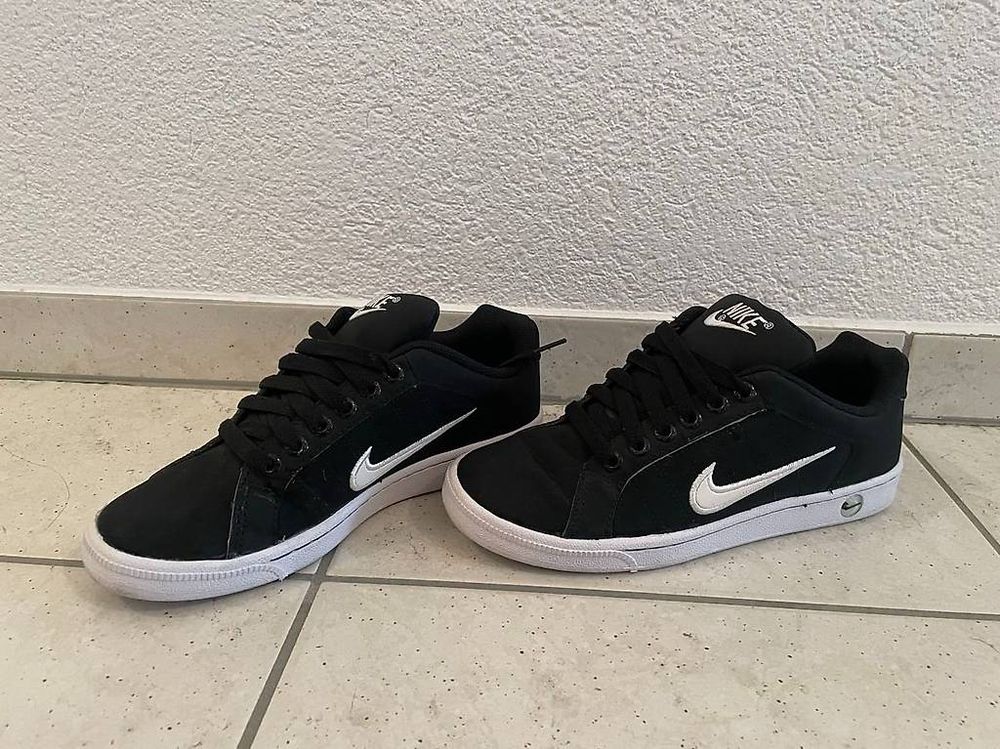 Nike Court Tradition Sneaker Schwarz Damen (Gebraucht) in