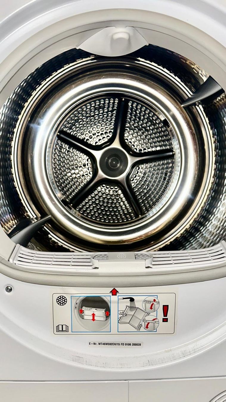 Siemens Machines à sécher: Sèche-linge Siemens iQ700 – D'occasion à Jouxtens-Mézery par AALF 4