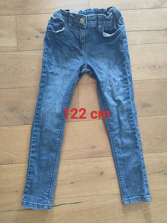 Vêtements taille 122 fille 