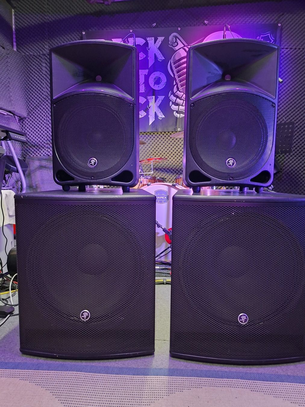 Mackie Casse acustiche: Mackie PA oder DJ Bo THUMP12 + Sub SRM1801  / Paar – Usato da Neunkirch venduto da S_Keller_04 1