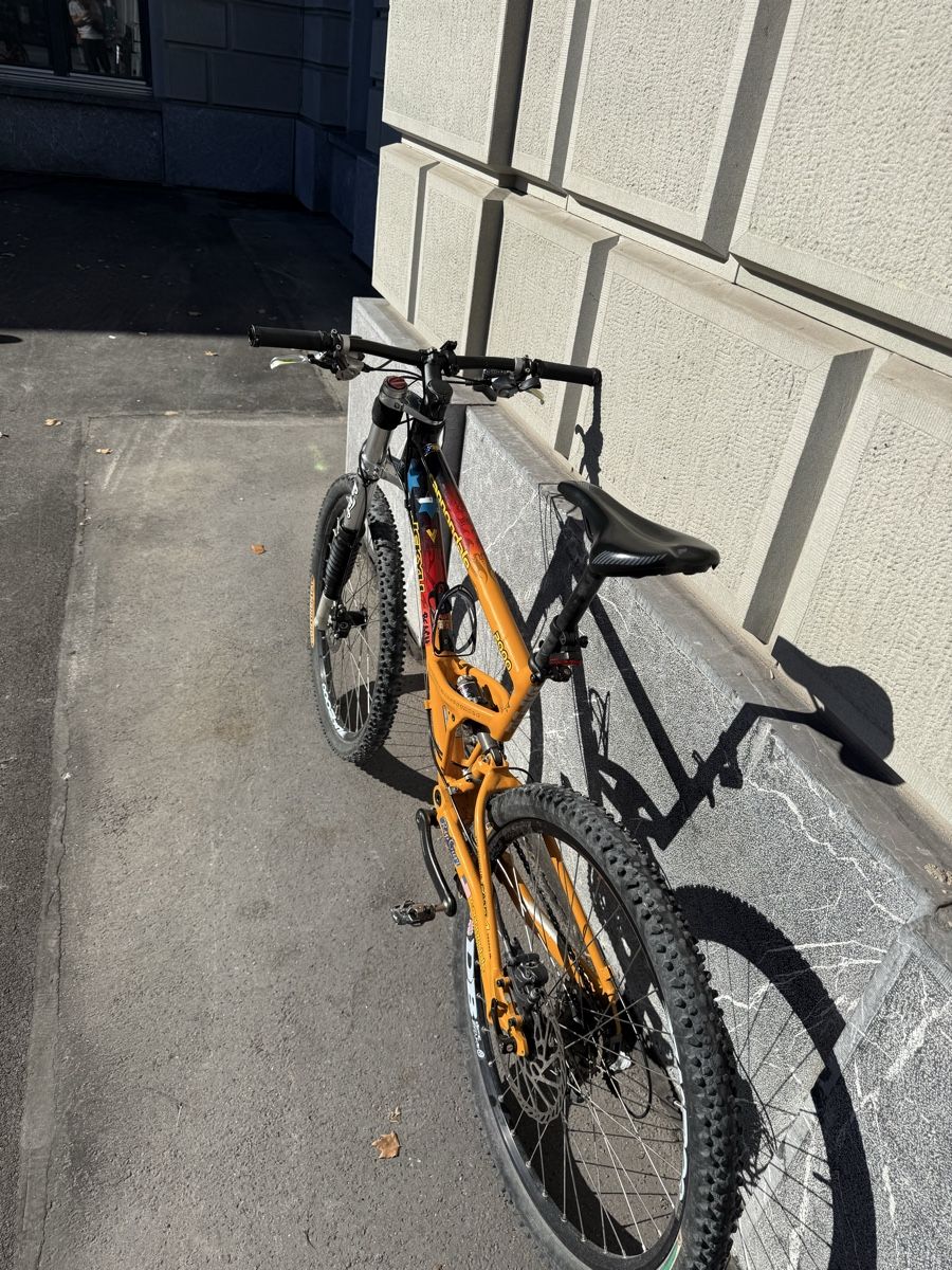 Cannondale Biciclette: Cannondale Jekyll 2000 – Vintage MTB mit Lefty Gabel – Usato da Rümlang venduto da vla_9g7d 2