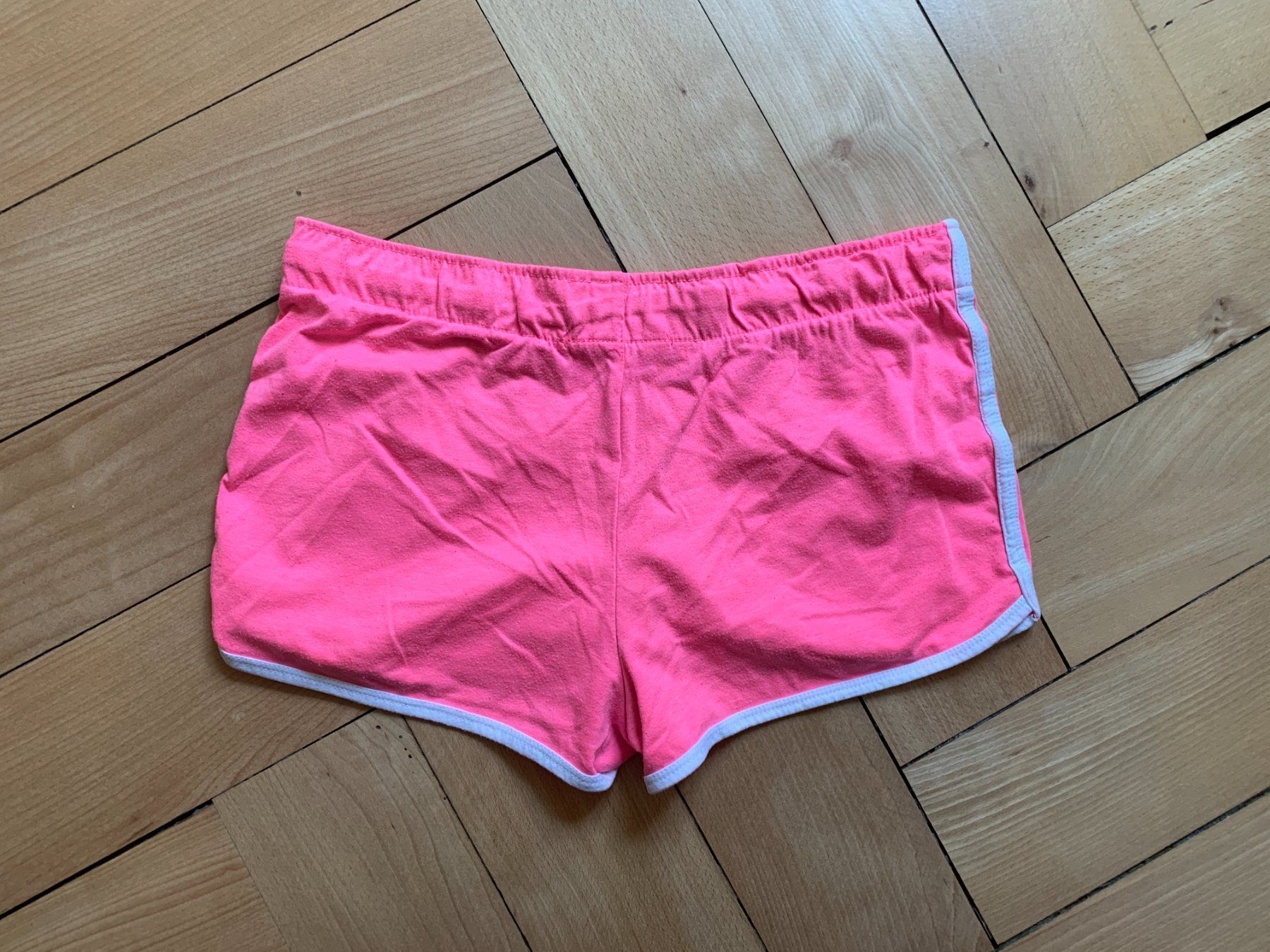 Pantaloni: ATMOSPHERE - Shorts pink 38 – Usato da Zürich venduto da Diazaio 1