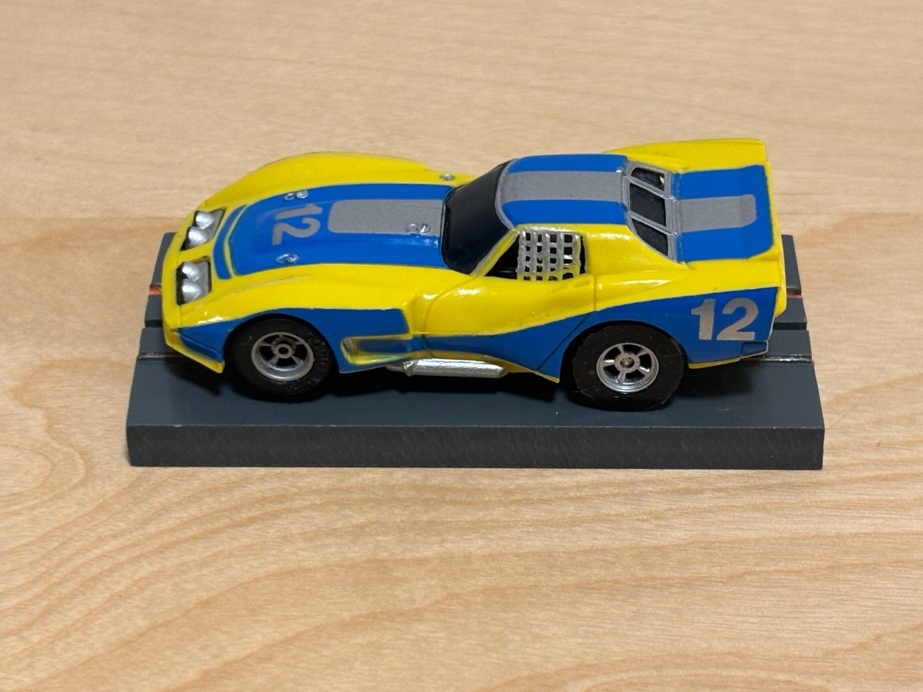 Faller Piste: Faller/Aurora AFX Corvette GT gelb/blau #12 – Usato da Bülach venduto da h0slotch 1