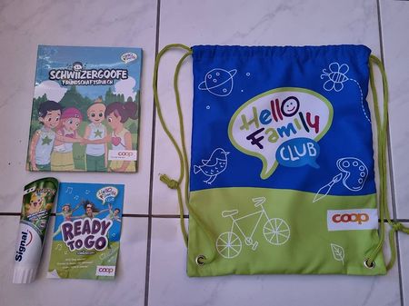 Coop Hello Family Set: Rucksack, Freundschaftsbuch