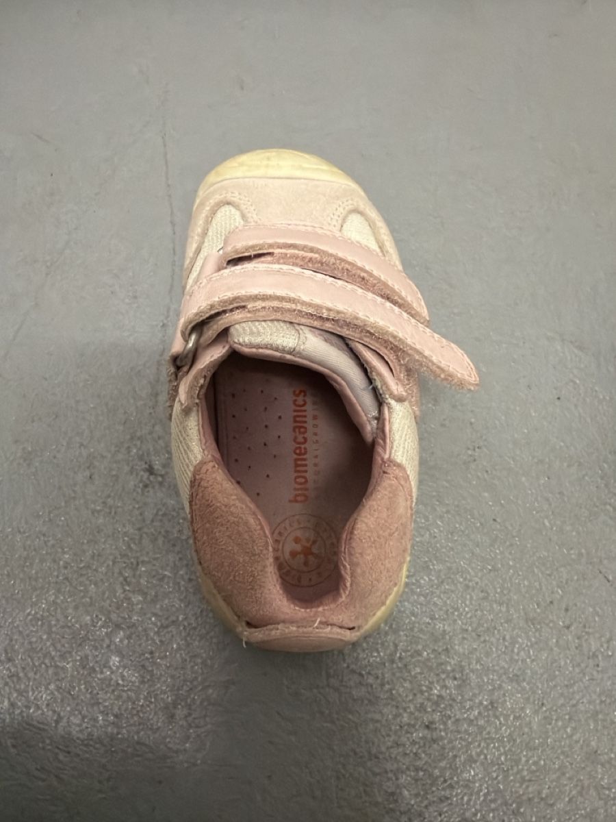 Scarpe per ragazze: Kinder Turnschuhe Rosa Gr.22 – Usato da Adlikon b.Regensdf venduto da buf_trw9 2