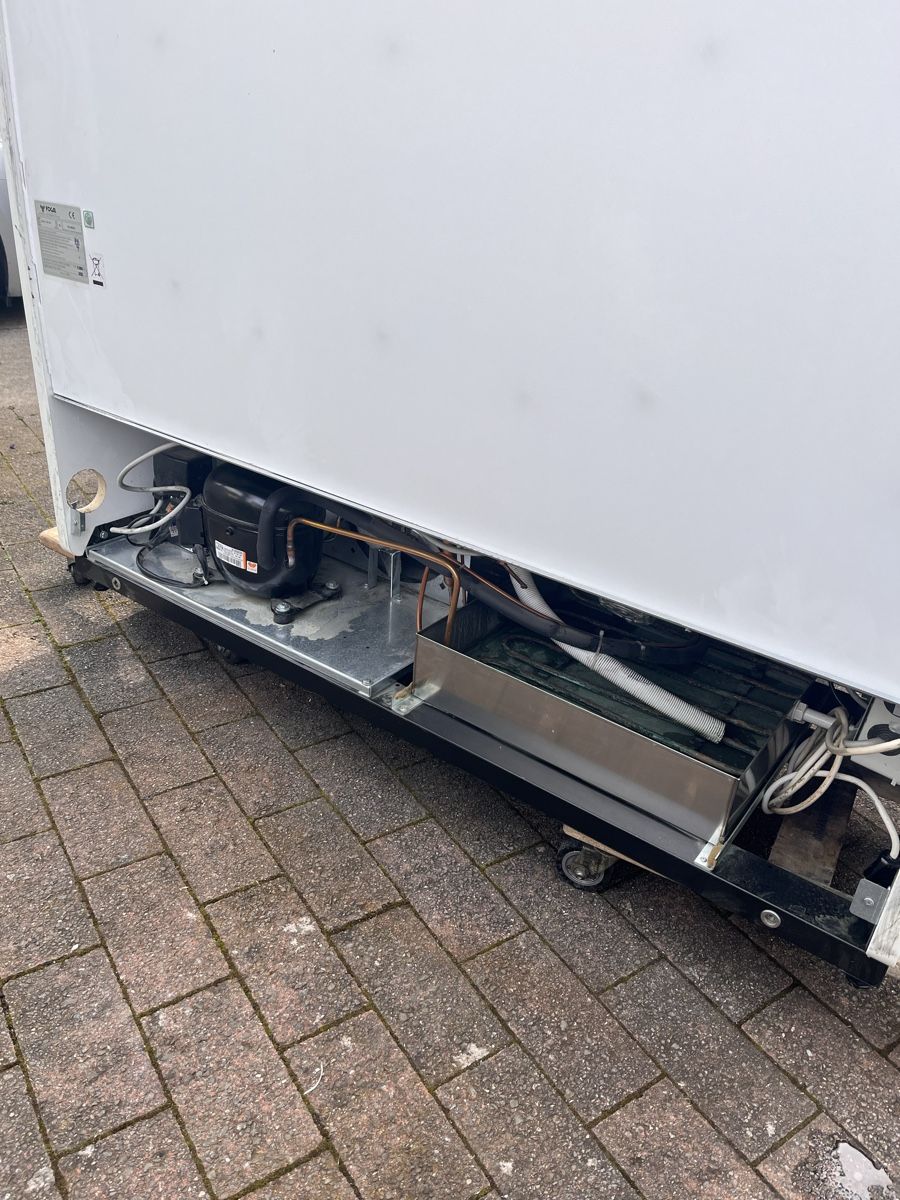 Frigoriferi: Kühlvitrine – Usato da Zürich venduto da powerboat01 2