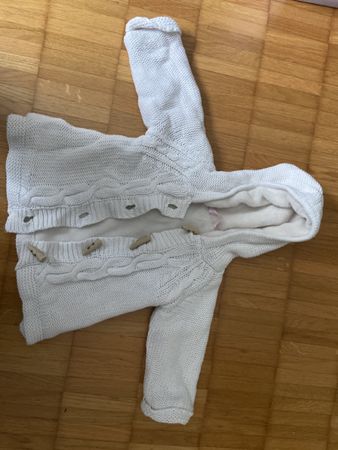Strickjacke gefüttert Gr 68