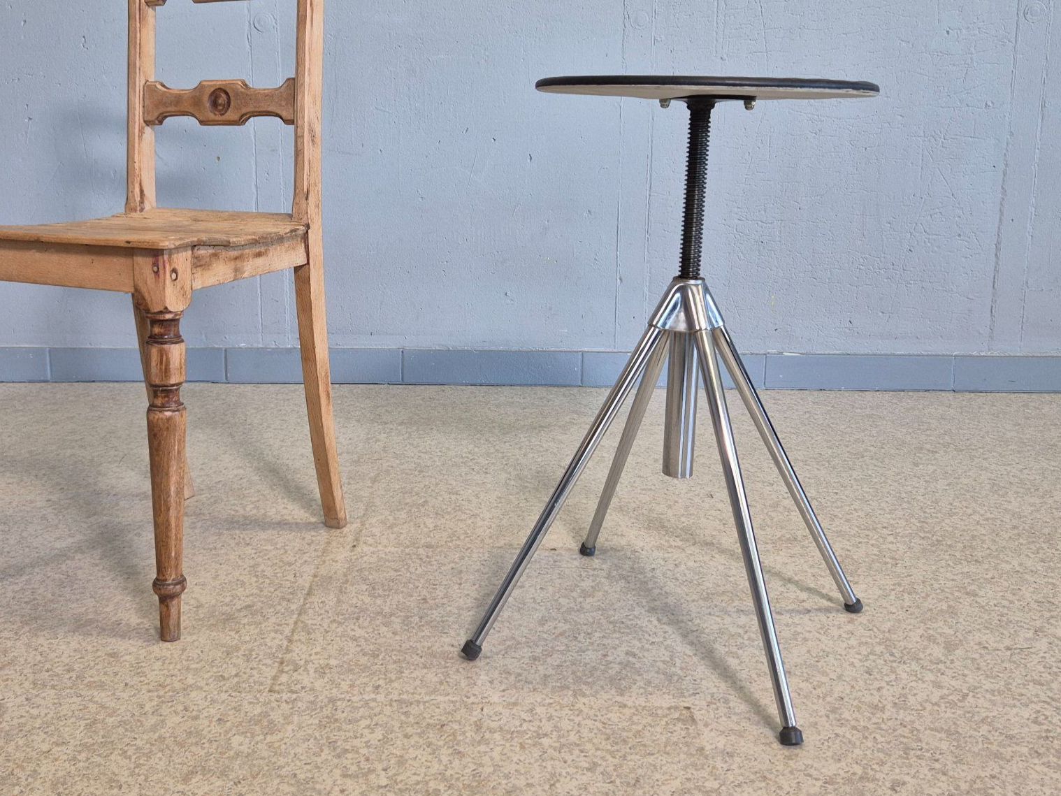Hocker: Industriedesign Swivel Stool Drehhocker Hocker Höcker Chrom – Gebraucht aus Nottwil von Wondewa-Shop