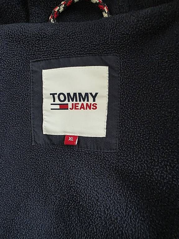 Vestes: Tommy Jeans Jacke XL – D'occasion à Chur par Jany88 1