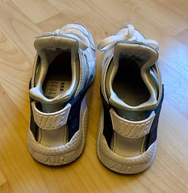 Nike Herrenschuhe: Nike Air Huarache – Gebraucht aus Bern von CH_13 2