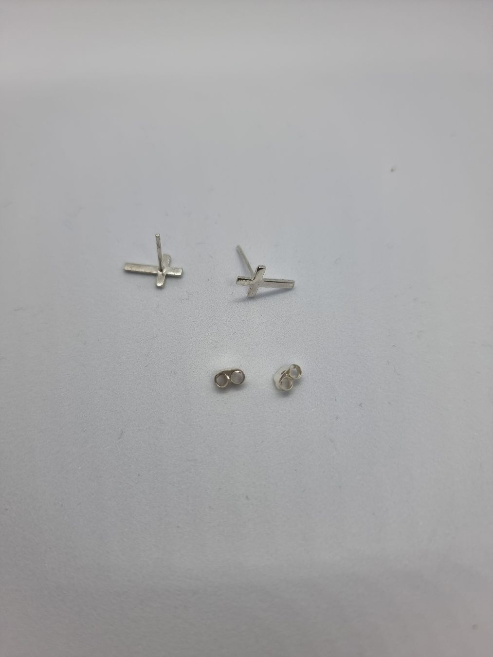 Orecchini pendenti & Orecchini a lobo: Echt Silber 925 Ohrstecker, Kreuz, neu – Nuovo e nell'imballaggio originale da Basel venduto da Joex02 1