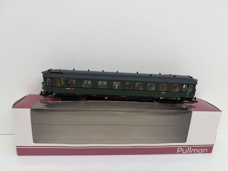 Modellini di ferrovie: Pullman "36146", Spur H0, Eilzugwagen 3. Klasse der DRG – Usato da Büsserach venduto da ModellbahnDepot
