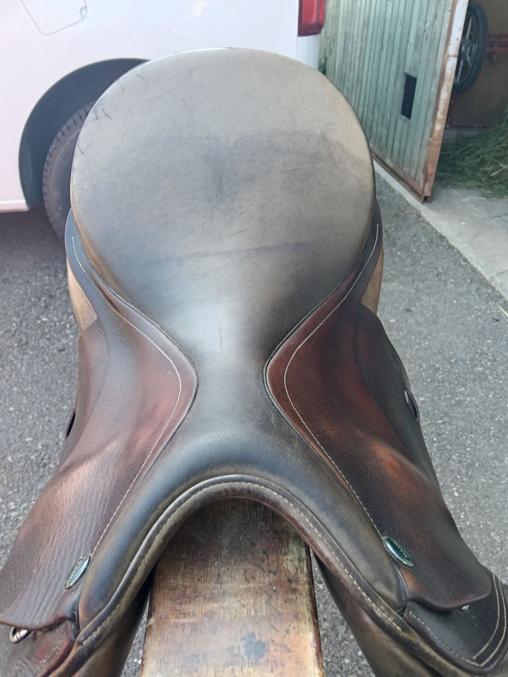 Selle & Accessori: Selle Ikonic – Usato da Lamboing venduto da pet_djp8 3