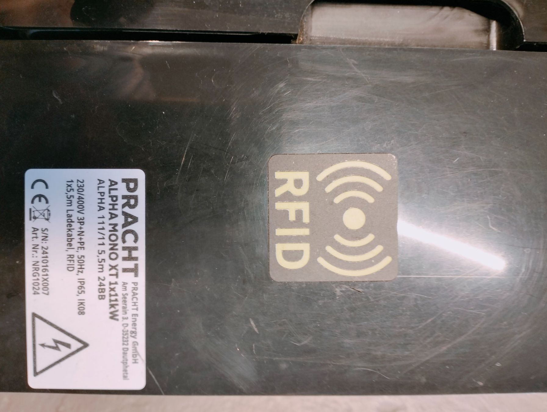 Batterie-Ladegeräte: Auto Ladestation – Gebraucht aus Läufelfingen von hengi8810 1