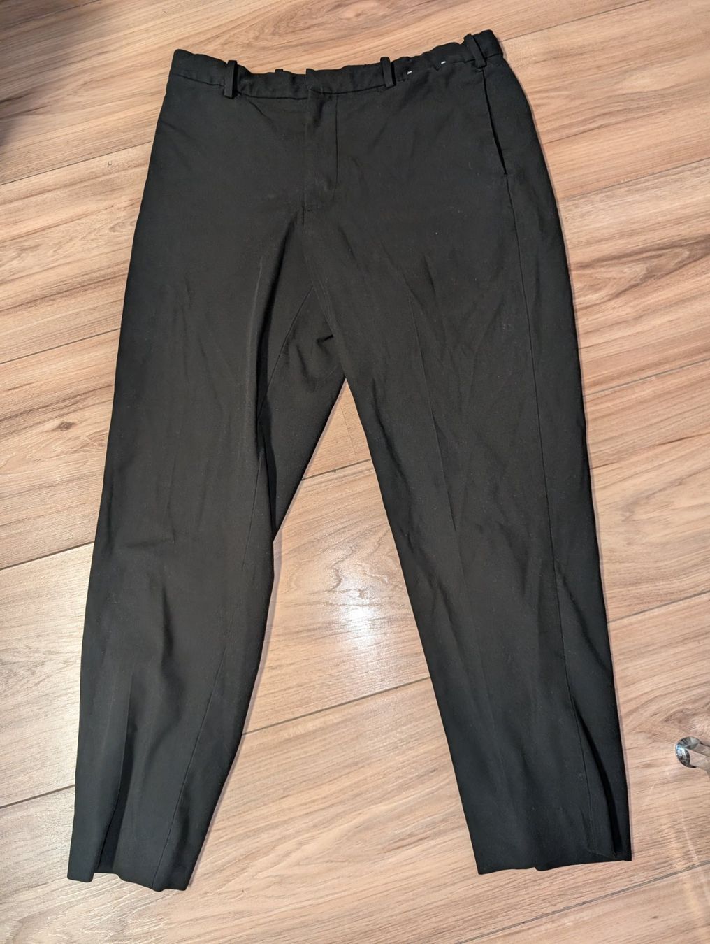 Uniqlo Pantaloni: Pantalon noir uniqlo – Usato da Aigle venduto da Byakuya