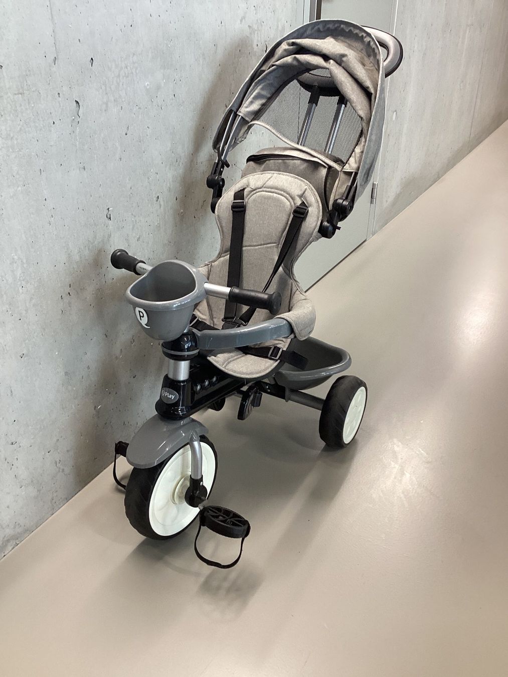 Carrozzine: Kinderbuggy mit Trettfunktion-Grau- Wiitergäh – Usato da Zug venduto da GGZatWork 3