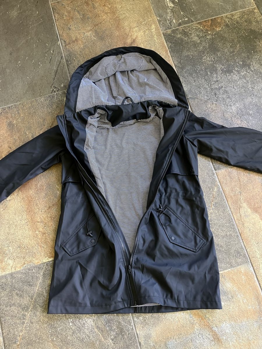 Only Giacche: Regenjacke von Only Neu – Nuovo e nell'imballaggio originale da Trin venduto da bea_qf2w