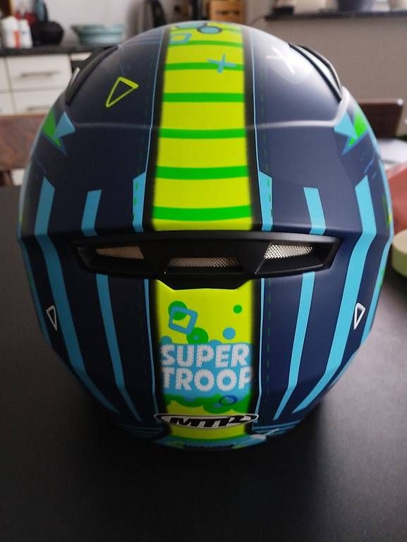 Helme & Visiere: Motorrad Kinderhelm – Gebraucht aus Zürich von now_g8ll 2