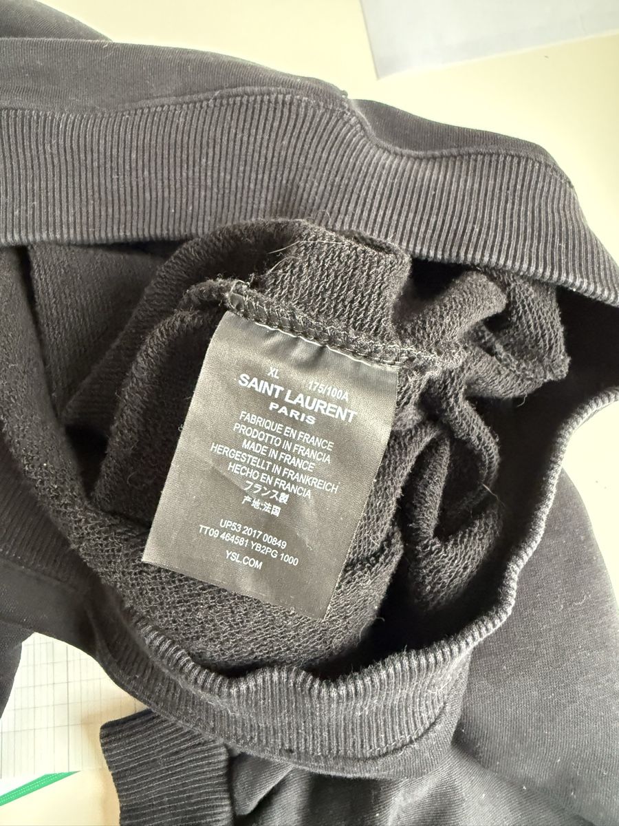 Saint Laurent Maglioni & Felpe: Saint Laurent Sweatshirt – Nuovo (secondo la descrizione) da Winterthur venduto da 19.19 1