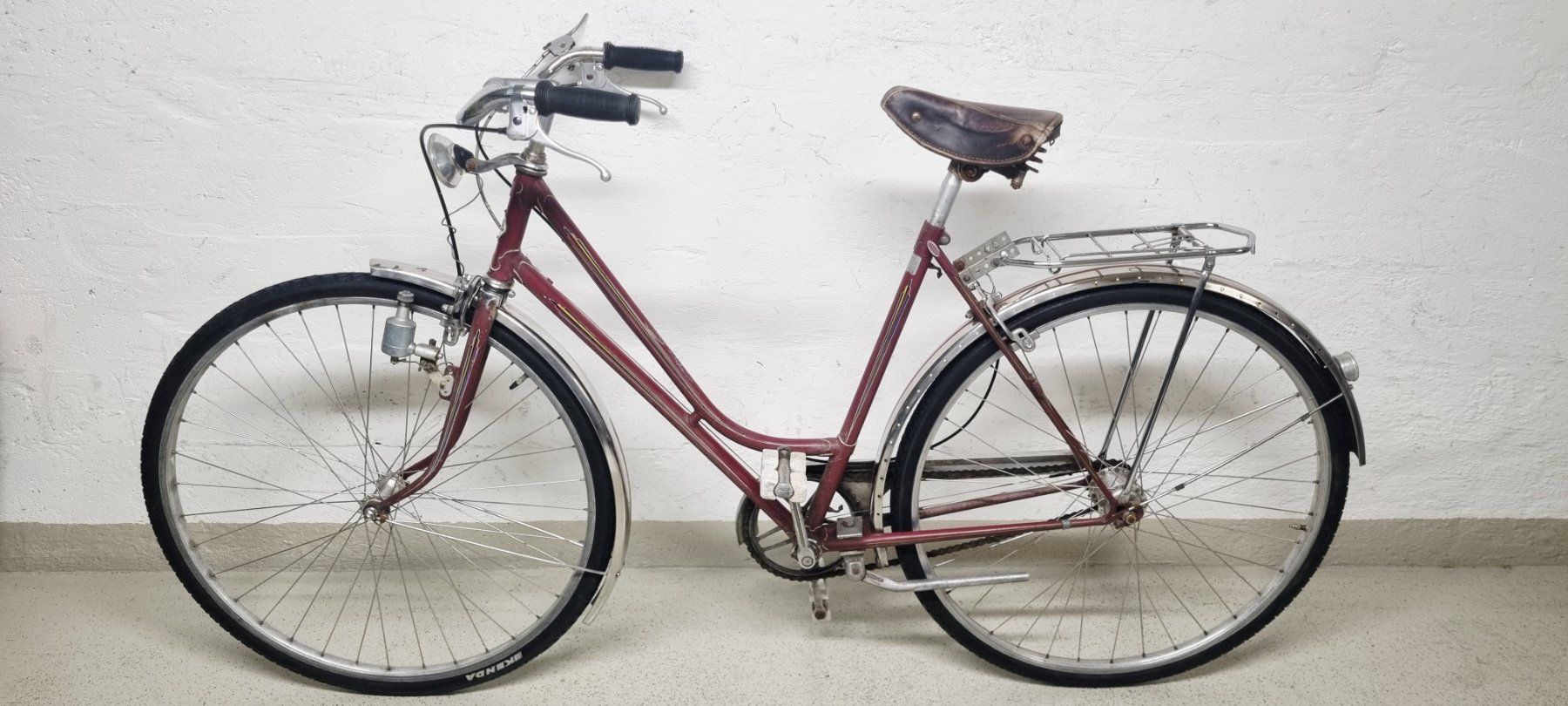 Velos: Oldtimer Damen Velo 3 Gänge Gratis Lieferung – Gebraucht aus Zürich von beaahaus