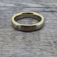 Edler Ring von Meister mit einem 0.06ct Brillanten