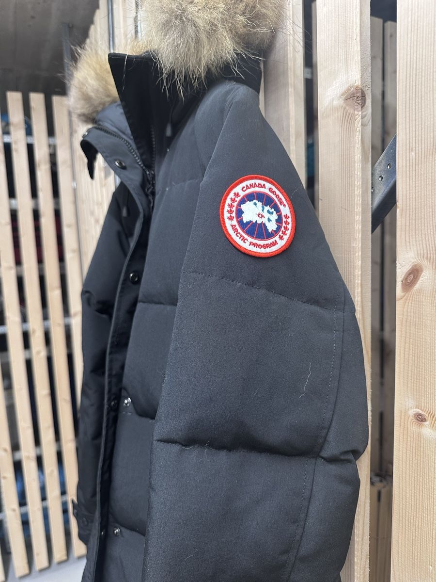 Canada Goose Jacken: Canada Goose Damen – Neu (gemäss Beschreibung) aus Luzern von kop_cj89 1