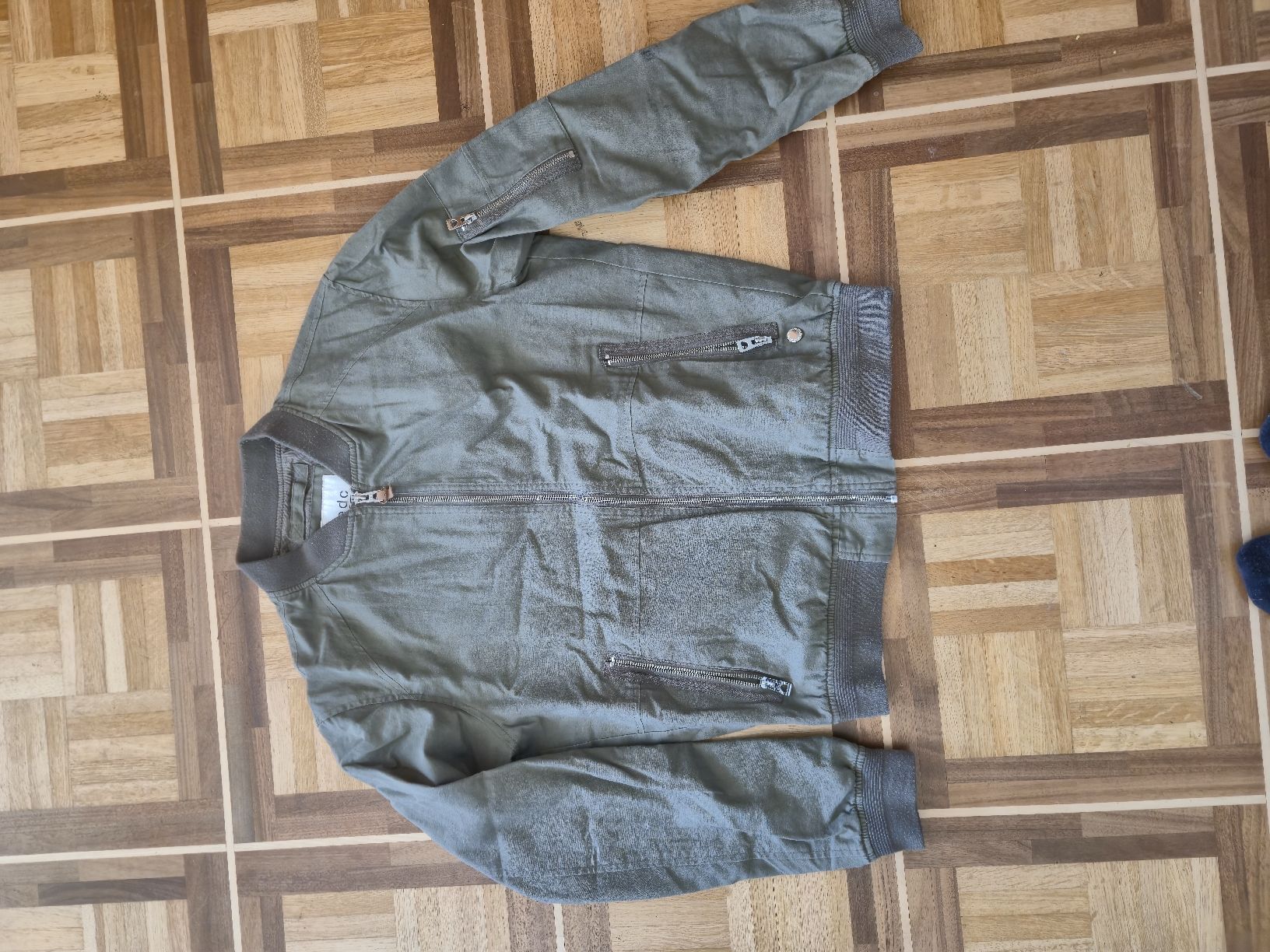 Esprit Vestes: EDC Bomberjacke – Neuf (Voir description) à Oppikon par Lauriiin 3