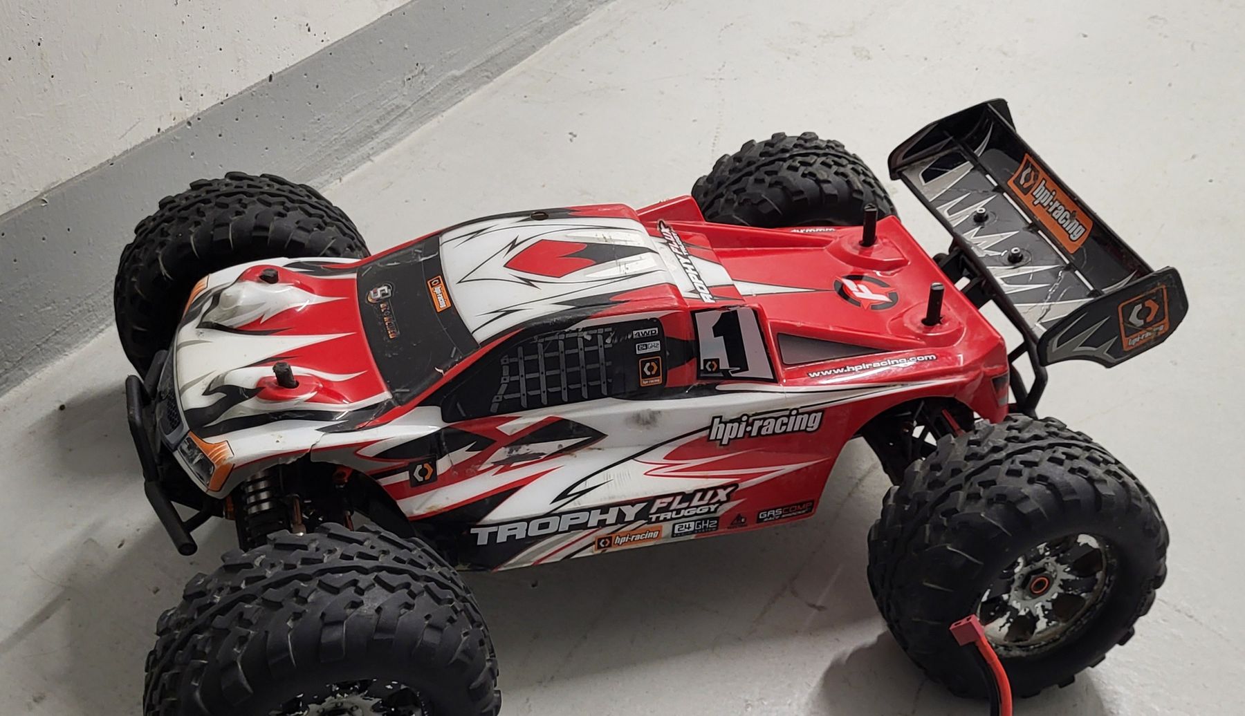 HPI RC Modellbau: Hpi trugi 1/8 – Gebraucht aus islikon von mir_8cbw 1