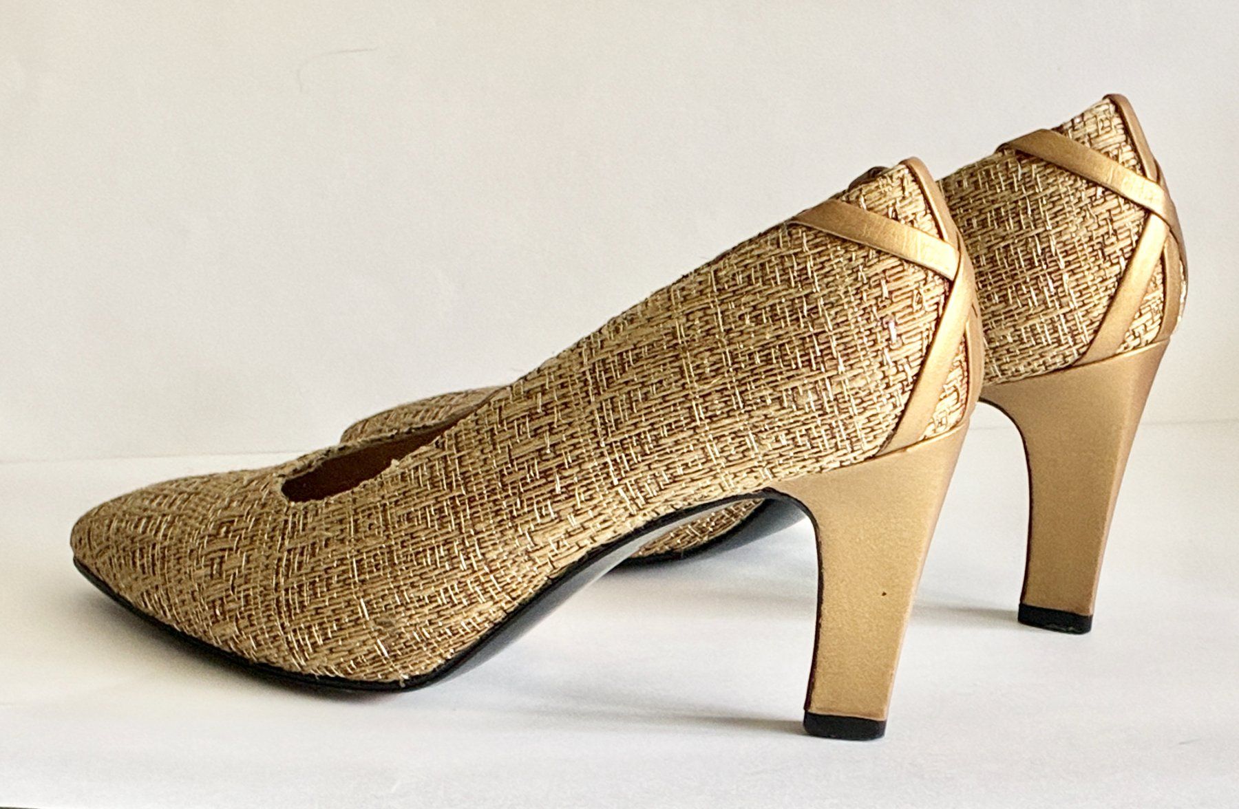Stuart Weitzman Scarpe da donna: Vintage Pumps von STUART WEITZMAN Textil/Leder – Usato da Kloten venduto da Nephty 4