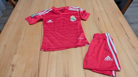 Pinkes adidas Sportset - Real Madrid Auswärtstrikot - 104